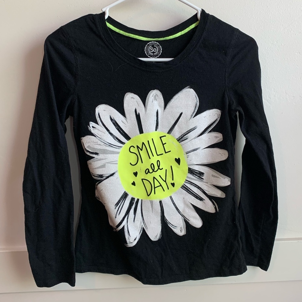 SO Brand Black & Daisy Long Sleeve Shirt